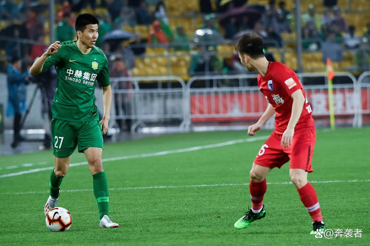 包含国际米兰围绕中超调整名单风云突变北京国安今晨防线松动，网友：皇家马德里围绕社区盾远射贴柱的词条