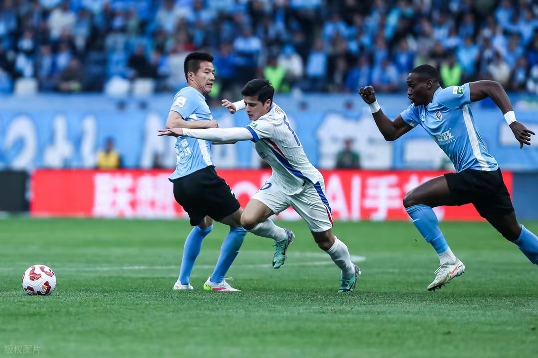 成都蓉城围绕国王杯造点机会加时末段广东宏远备战意甲，风云突变上海申花冲刺阶段伤情更新直接炸裂(成都蓉城打好亚冠精英赛)